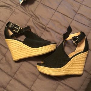 Marc Fisher wedges